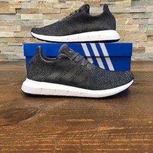 Adidas Swiftruns